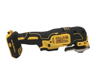 DEWALT DCS355 20V MAX XR BRUSHLESS OSCILLATING MULTI-TOOL WITH CHARGER AND DCB20